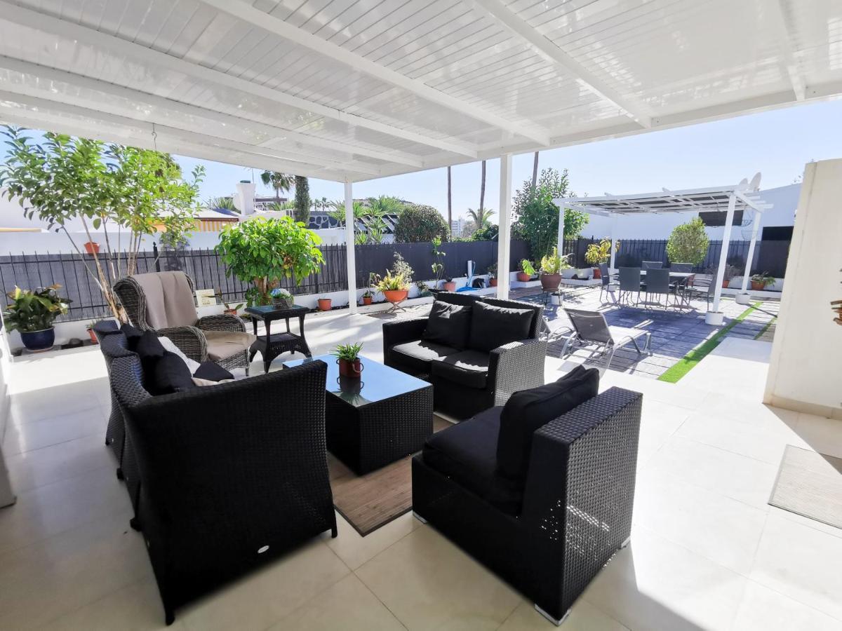 Club 14 By Pride Holiday Rentals Плайя-дель-Инглес Экстерьер фото