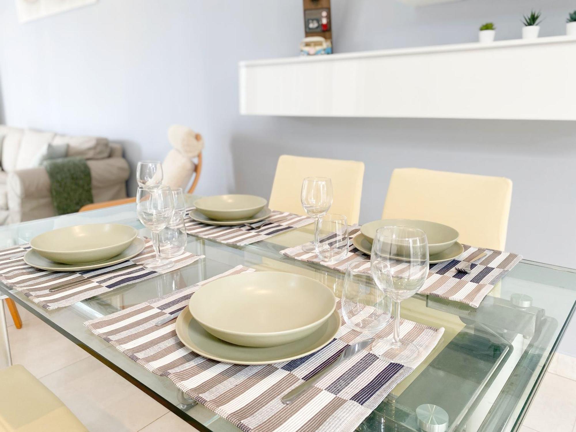 Club 14 By Pride Holiday Rentals Плайя-дель-Инглес Экстерьер фото